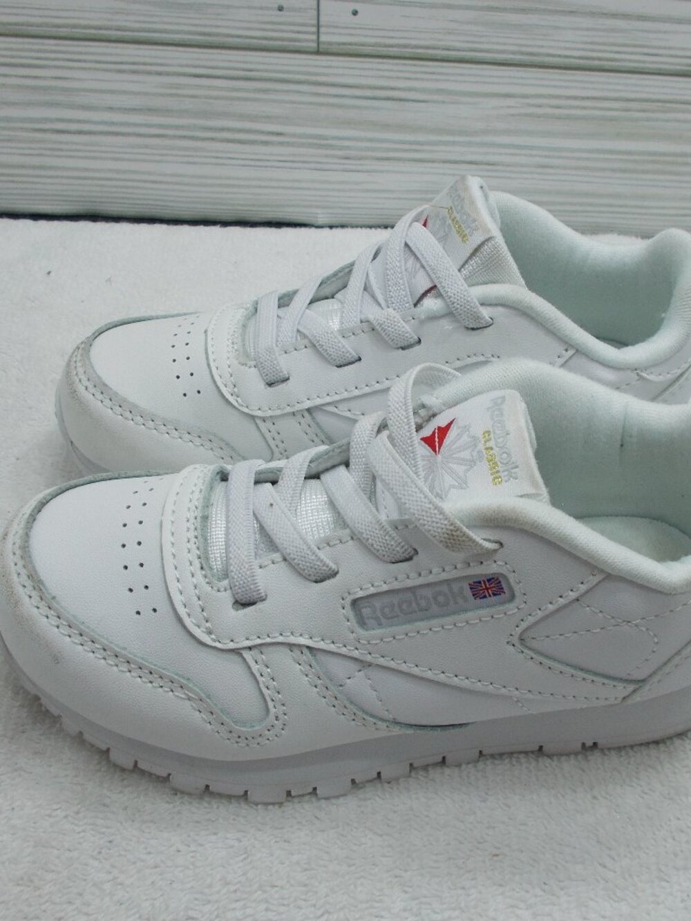 Reebok Classic Leather Slip On Elastic Lace Shoes Toddler Size 9